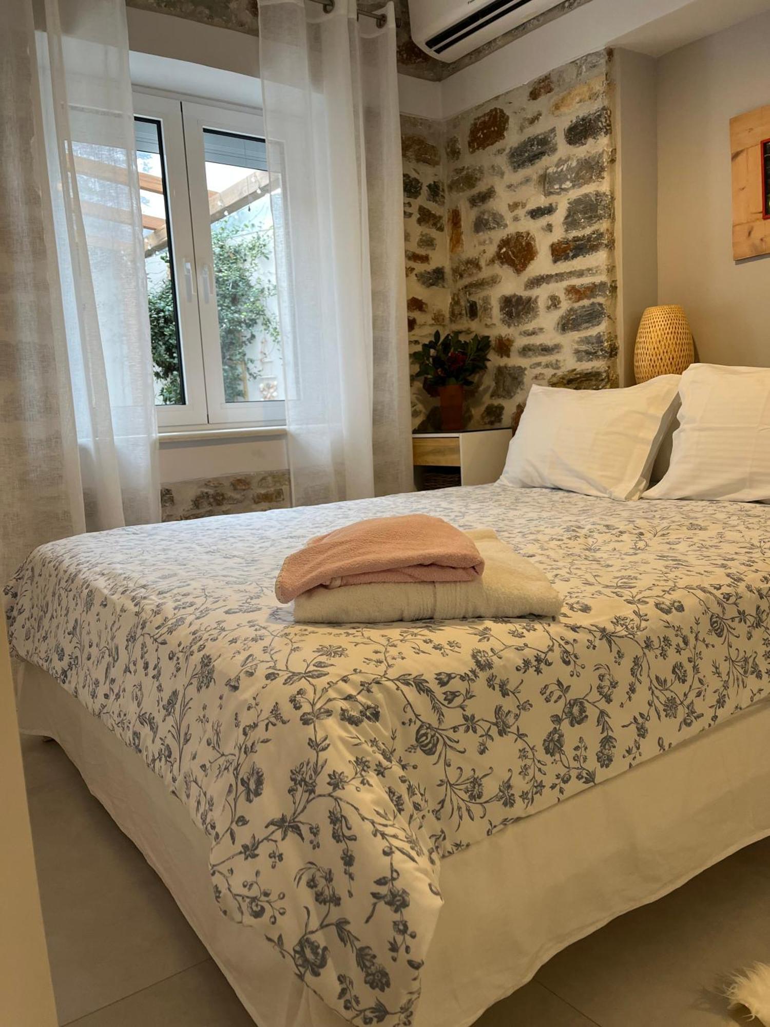 Maria'S Jasmine Apartment Волос Екстериор снимка